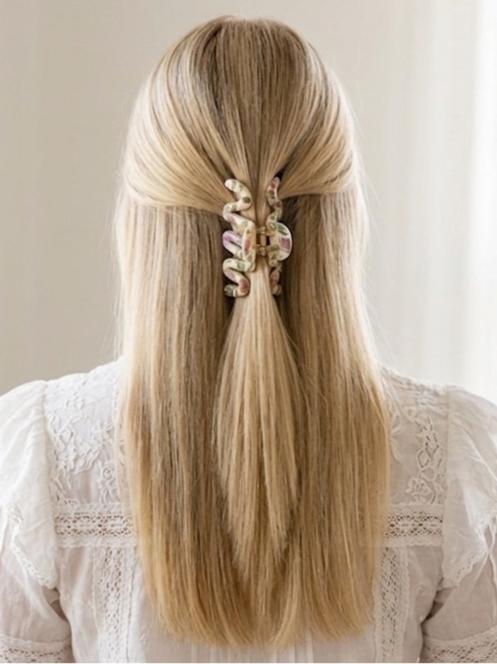 NWT Berry Floral Wavy Hair Claw Clip Cream Pink Green Large Acrylic Clamp